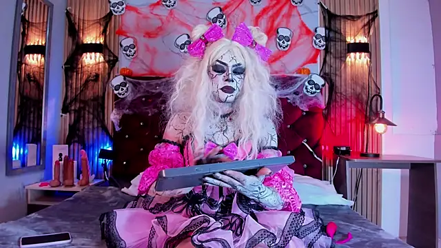 Megan Rodriguez online show from 15, 10, 2025