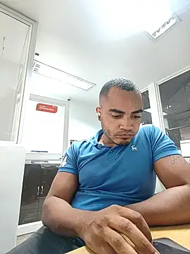 Snapshot of SanChacal5694 chatting on 19, 11, 2025 SanChacal5694 online show from 19, 11, 2025