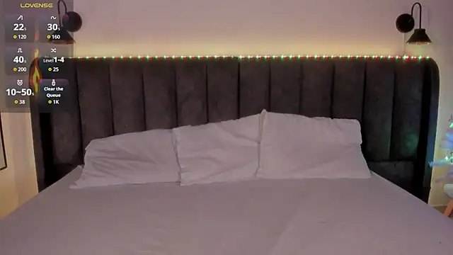 Sophie Smith19  online show from 22, 12, 2025