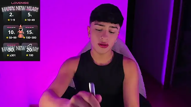 Snapshot of Matheewx_m chatting on 2, 10, 2025 Matheewx m online show from 2, 10, 2025