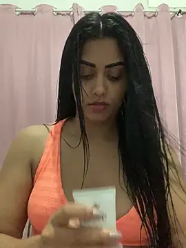 Snapshot of afroditii chatting on 4, 11, 2025 afroditii online show from 4, 11, 2025