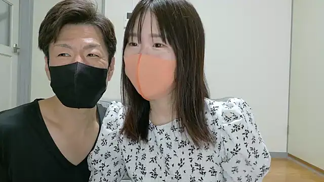 Snapshot of Miku-ooo chatting on 14, 9, 2025 Miku-ooo online show from 14, 9, 2025