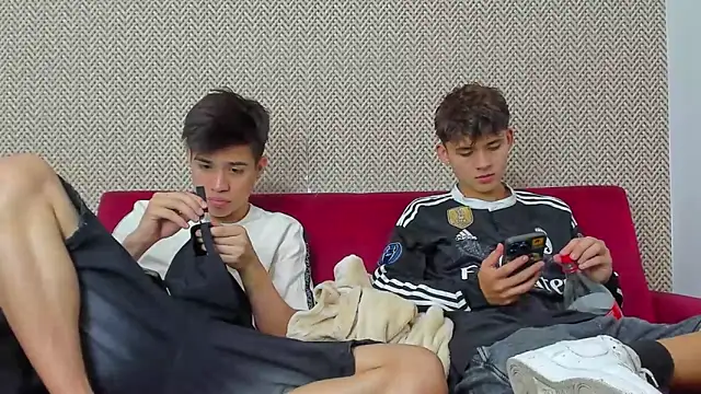 Snapshot of willy_sexxx18 chatting on 6, 2, 2026 willy sexxx18 online show from 6, 2, 2026