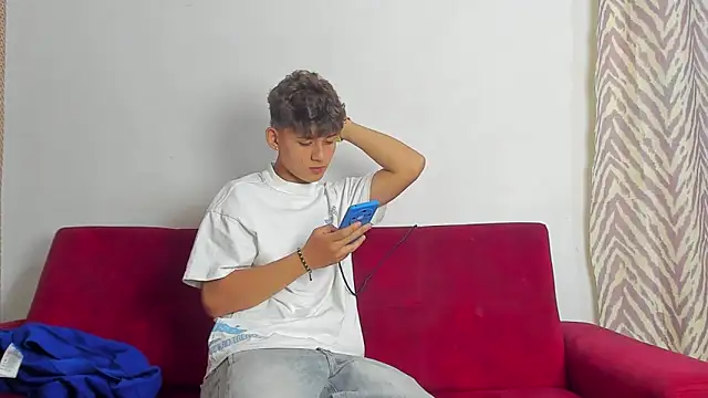 Snapshot of willy_sexxx18 chatting on 11, 3, 2026 willy sexxx18 online show from 11, 3, 2026