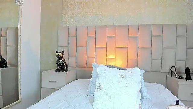 Snapshot of cloesummerr_ chatting on 17, 11, 2025 cloesummerr online show from 17, 11, 2025