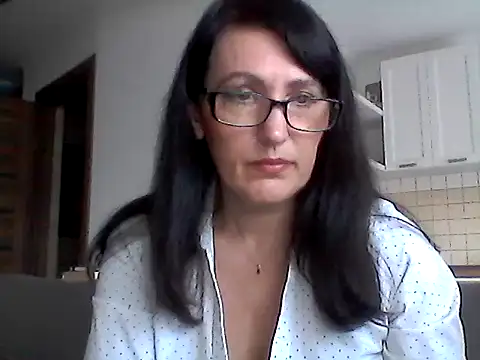 Elena48324 online show from 27, 3, 2026