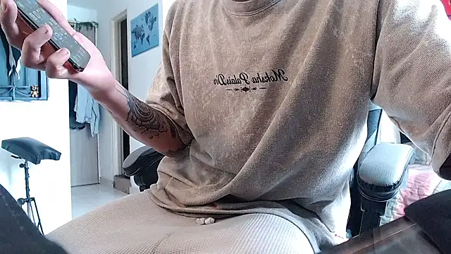 malek xarx  online show from 24, 3, 2026