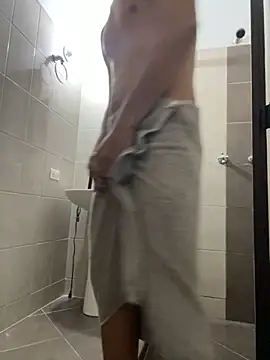 Snapshot of Luke_Stone chatting on 23, 9, 2025 Luke Stone online show from 23, 9, 2025