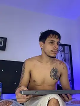 Snapshot of Luke_Stone chatting on 14, 10, 2025 Luke Stone online show from 14, 10, 2025