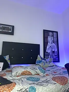 Snapshot of Luke_Stone chatting on 18, 10, 2025 Luke Stone online show from 18, 10, 2025