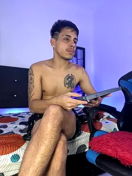 Snapshot of Luke_Stone chatting on 31, 10, 2025 Luke Stone online show from 31, 10, 2025