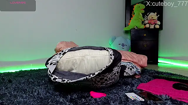 Danny cute 05 online show from 4, 11, 2025