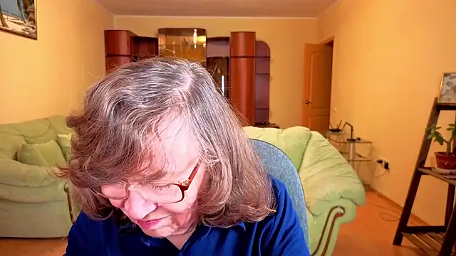 Betty Brick online show from 30, 11, 2025