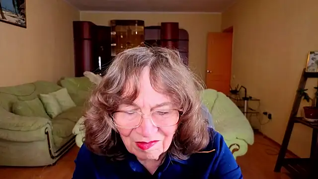 Betty Brick online show from 3, 12, 2025