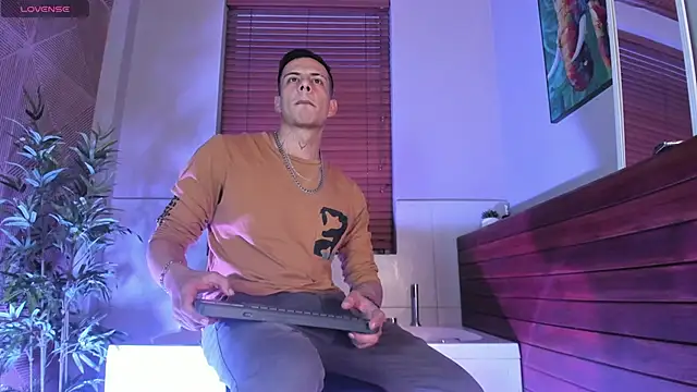 Snapshot of Dustin_Sonne chatting on 29, 10, 2025 Dustin Sonne online show from 29, 10, 2025