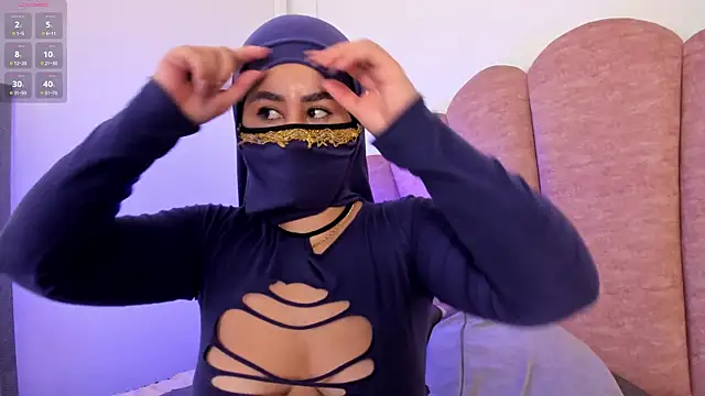 Snapshot of halabi_saha chatting on 1, 11, 2025 halabi saha online show from 1, 11, 2025