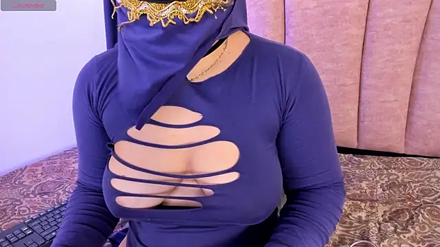 Snapshot of halabi_saha chatting on 20, 11, 2025 halabi saha online show from 20, 11, 2025