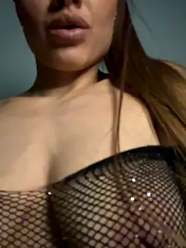 Snapshot of YourJolie chatting on 21, 10, 2025 YourJolie online show from 21, 10, 2025