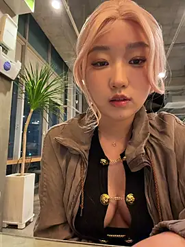 winter11 online show from 15, 10, 2025