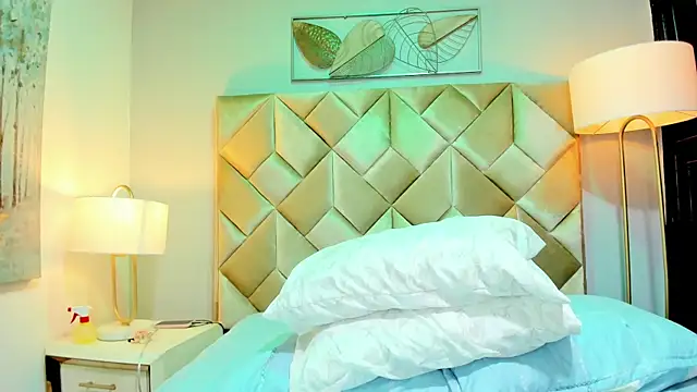 DanniaKross online show from 27, 9, 2025