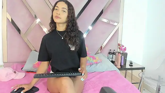 Akiraht online show from 5, 11, 2025