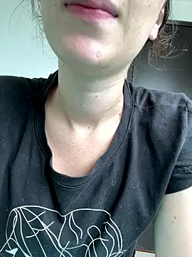 Snapshot of Megan_colsom chatting on 31, 10, 2025 Megan colsom online show from 31, 10, 2025