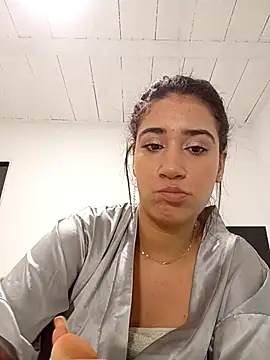 Samantha hotly online show from 4, 11, 2025