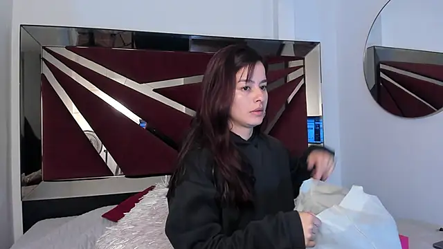 valerieMattson online show from 9, 10, 2025