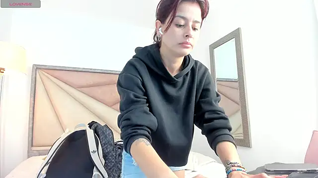 valerieMattson online show from 24, 10, 2025