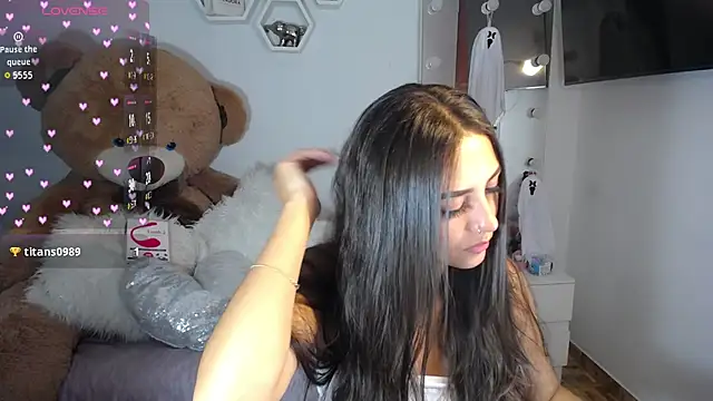 Snapshot of channel-rose1 chatting on 27, 10, 2025 channel-rose1 online show from 27, 10, 2025