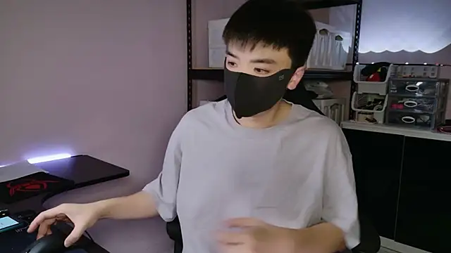 doggyman523 online show from 8, 10, 2025