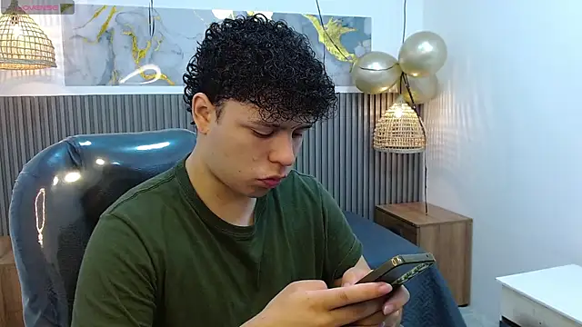 BenjaminBottonn online show from 14, 10, 2025