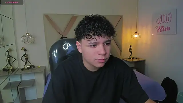 BenjaminBottonn online show from 30, 10, 2025