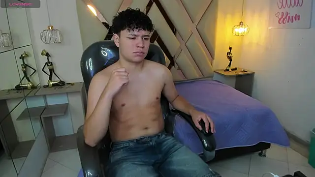 BenjaminBottonn online show from 8, 11, 2025