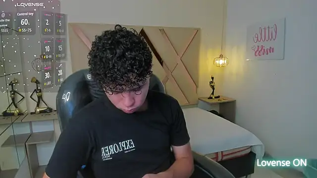 BenjaminBottonn online show from 10, 11, 2025