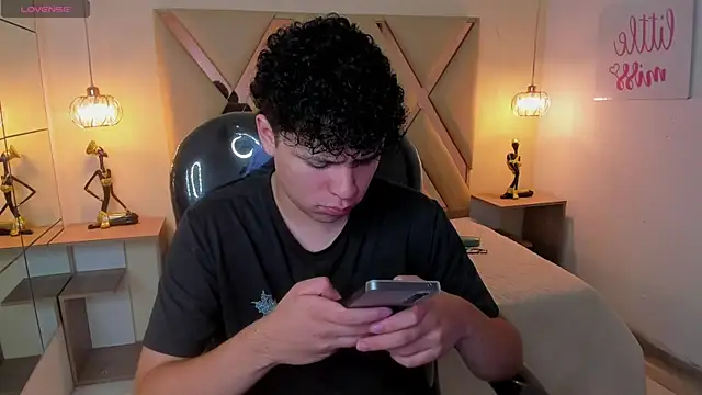 BenjaminBottonn online show from 22, 11, 2025