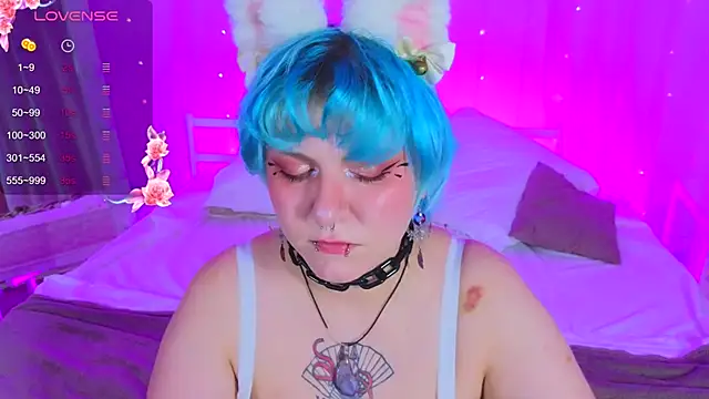 bluelunaray online show from 12, 9, 2025