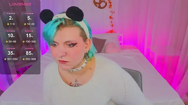 bluelunaray online show from 19, 9, 2025