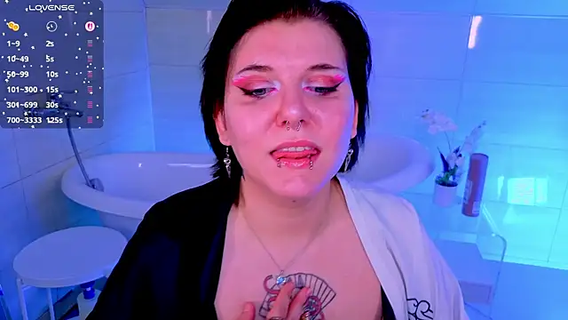 bluelunaray online show from 22, 11, 2025