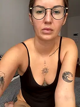 ElizabetBlack online show from 20, 10, 2025