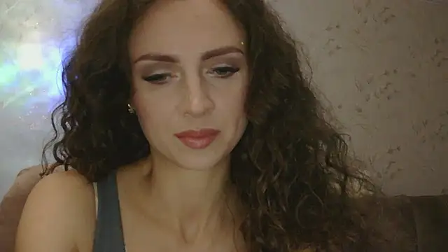 Snapshot of Amber_Carrol chatting on 18, 11, 2025 Amber Carrol online show from 18, 11, 2025