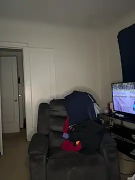 Snapshot of KingKevo27 chatting on 17, 12, 2025 KingKevo27 online show from 17, 12, 2025