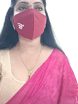 Snapshot of shivani27 chatting on 13, 2, 2026 shivani27 online show from 13, 2, 2026