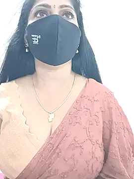 Snapshot of shivani27 chatting on 21, 3, 2026 shivani27 online show from 21, 3, 2026