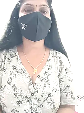 Snapshot of shivani27 chatting on 24, 3, 2026 shivani27 online show from 24, 3, 2026