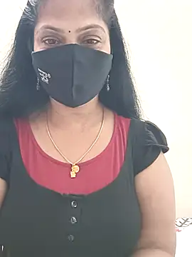 Snapshot of shivani27 chatting on 26, 3, 2026 shivani27 online show from 26, 3, 2026