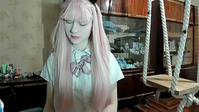 kioshi kiss online show from 31, 10, 2025