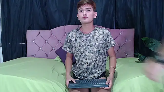 daring sexy boys online show from 2, 11, 2025