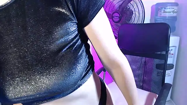 Snapshot of Gigibies1 chatting on 15, 11, 2025 Gigibies1 online show from 15, 11, 2025