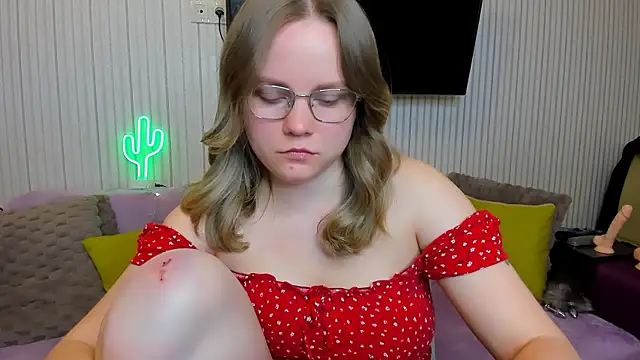 Snapshot of milalapka chatting on 8, 11, 2025 milalapka online show from 8, 11, 2025